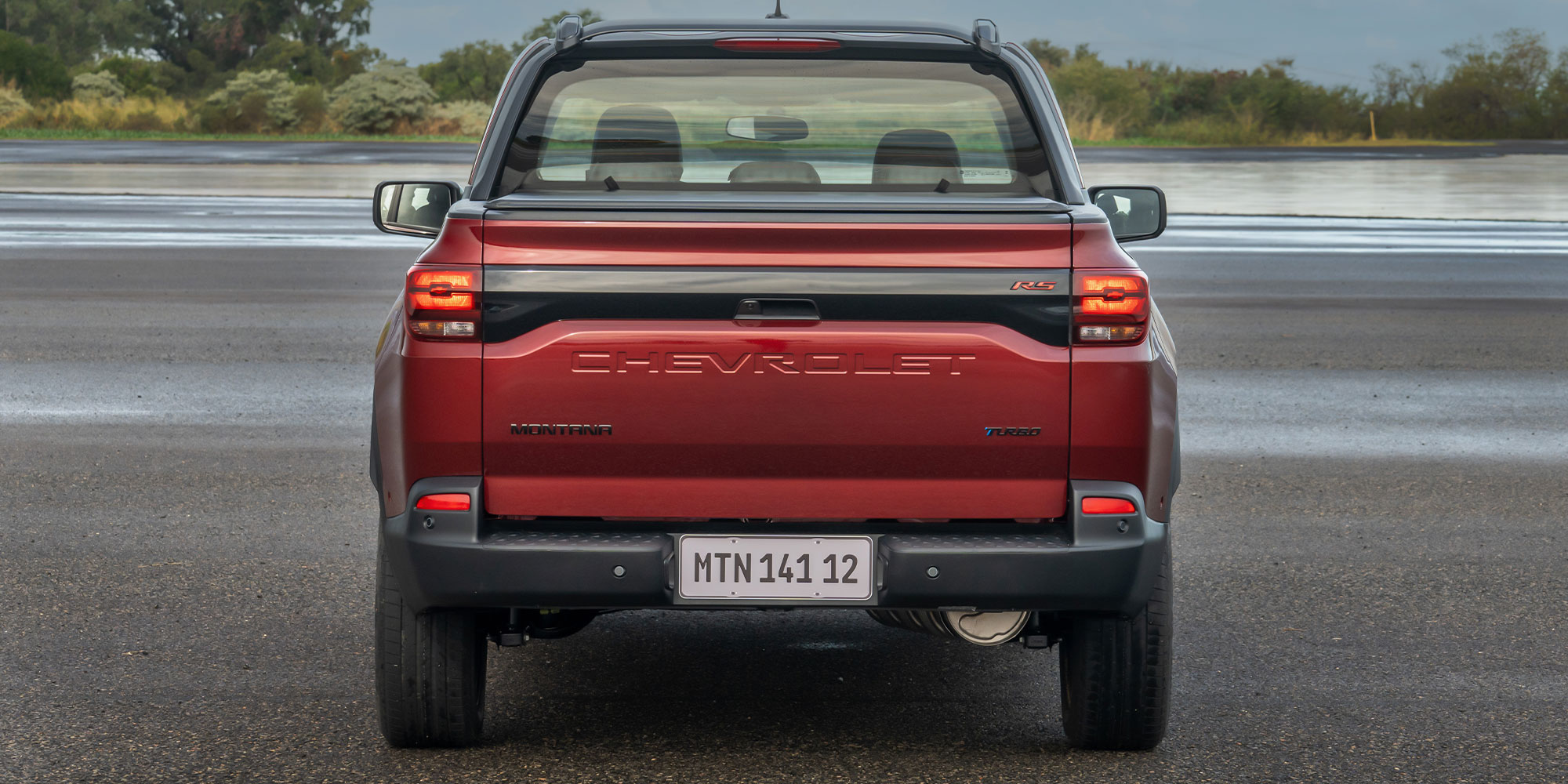 Vista trasera de la Chevrolet Montana RS